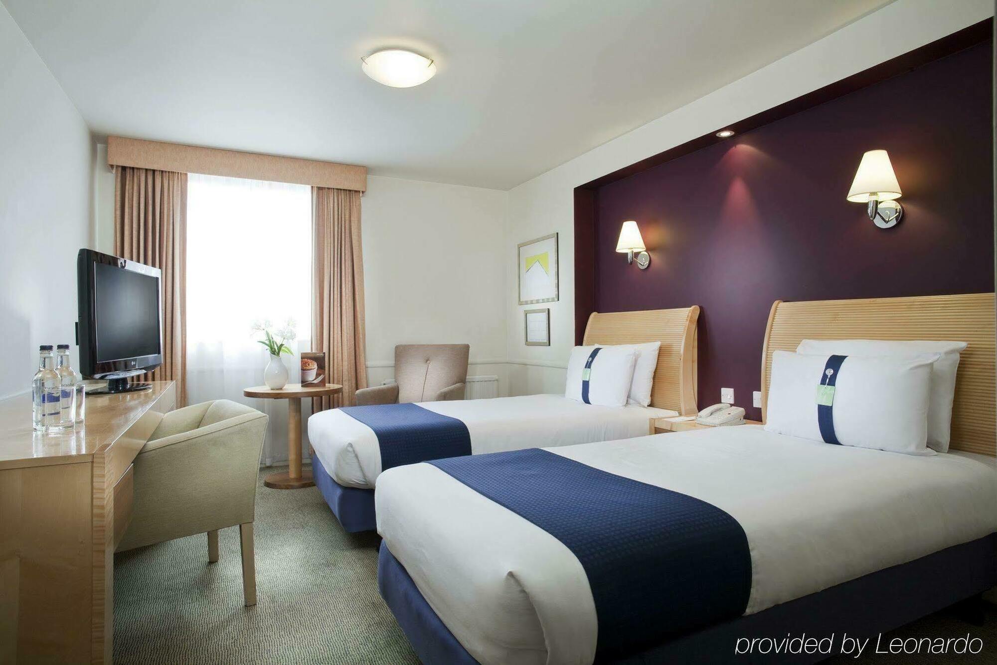 Holiday Inn London Brent Cross, An Ihg Hotel Eksteriør billede